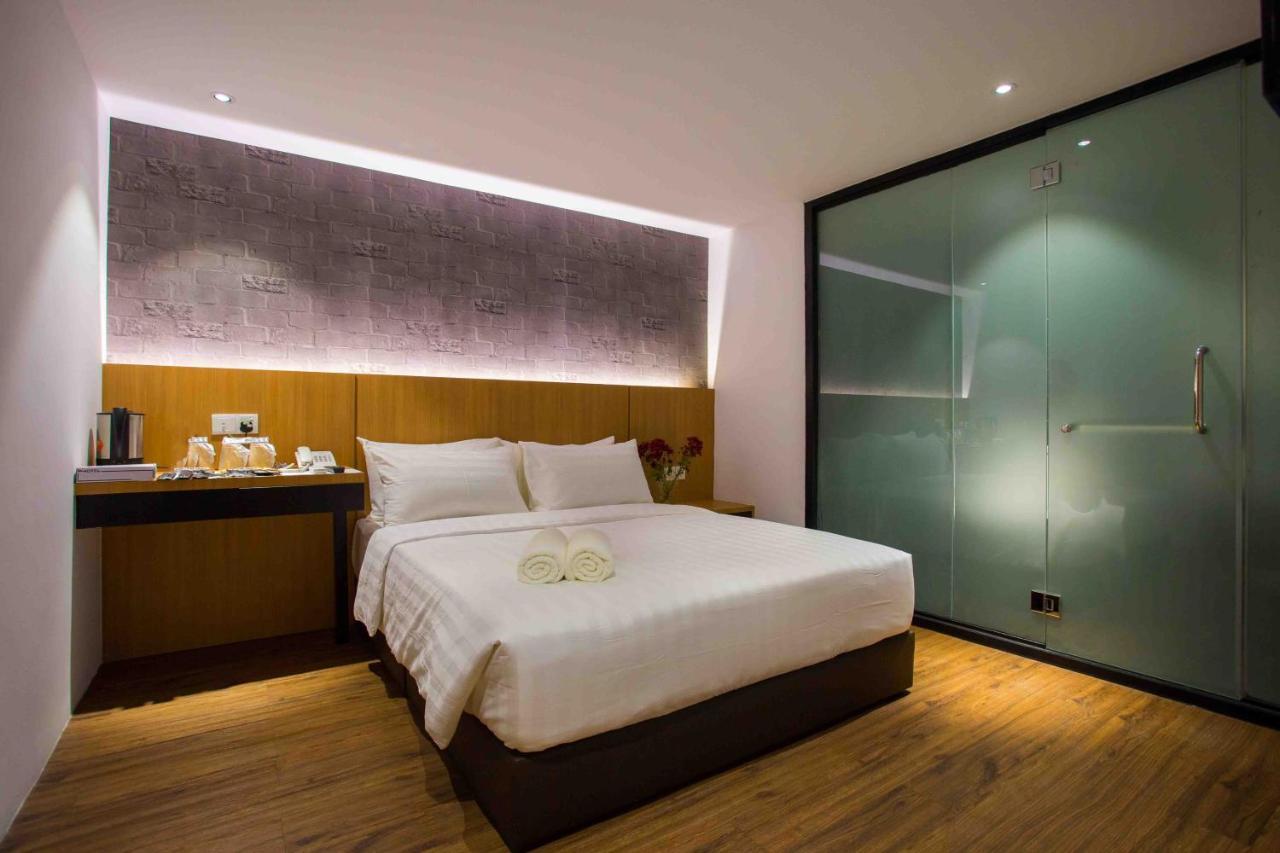 Stella Hotel - Johor Bahru Buitenkant foto