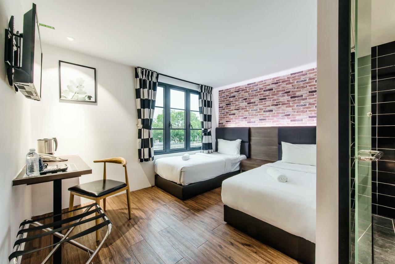 Stella Hotel - Johor Bahru Buitenkant foto