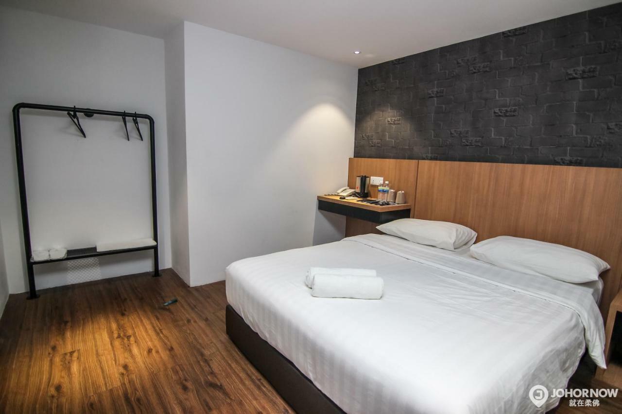 Stella Hotel - Johor Bahru Buitenkant foto