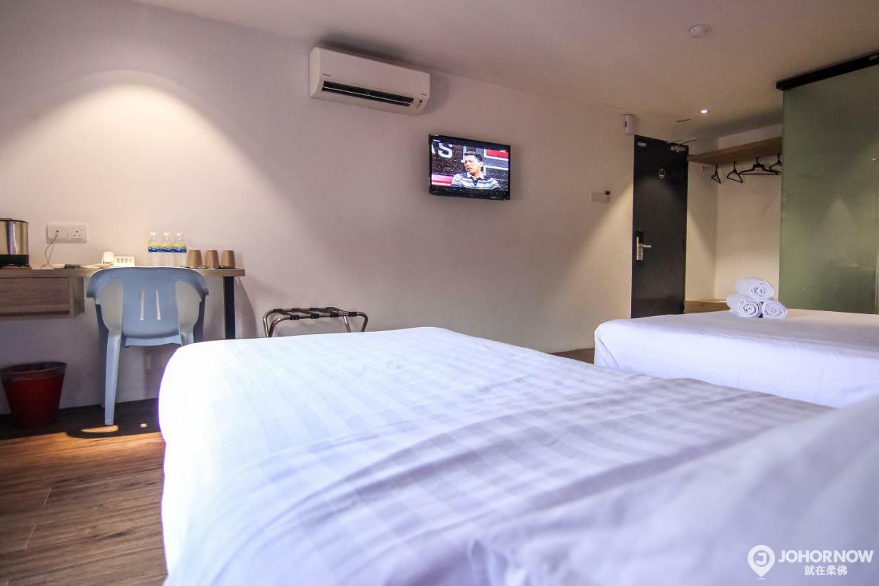Stella Hotel - Johor Bahru Buitenkant foto