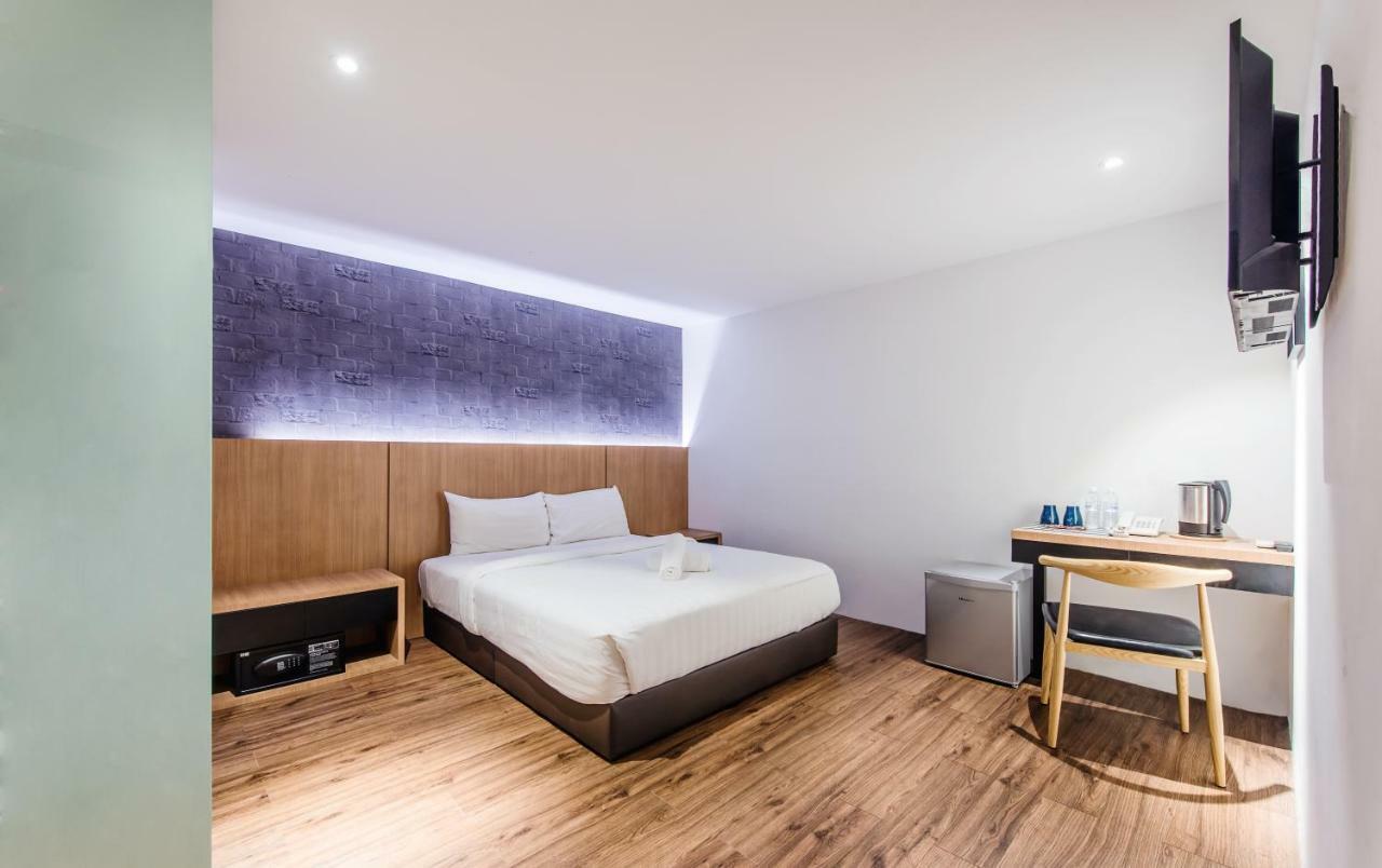 Stella Hotel - Johor Bahru Buitenkant foto