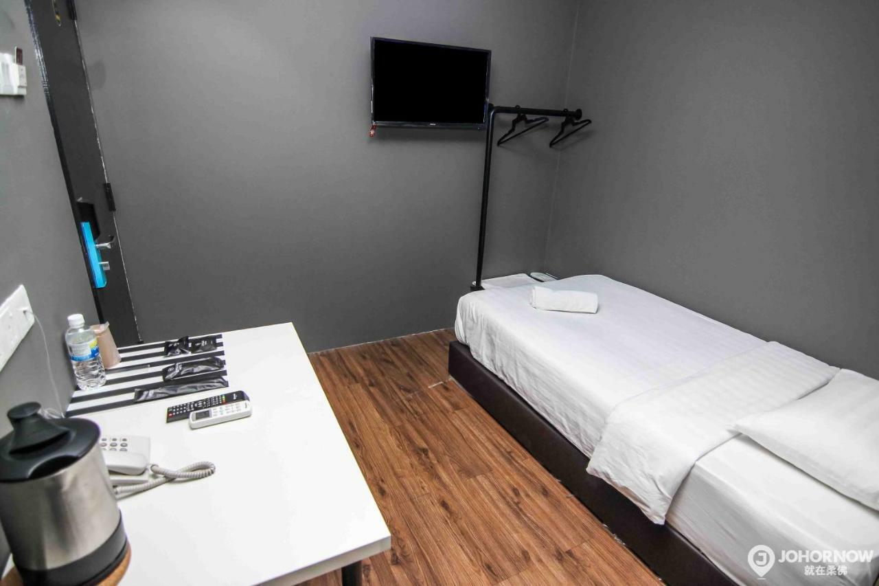 Stella Hotel - Johor Bahru Buitenkant foto